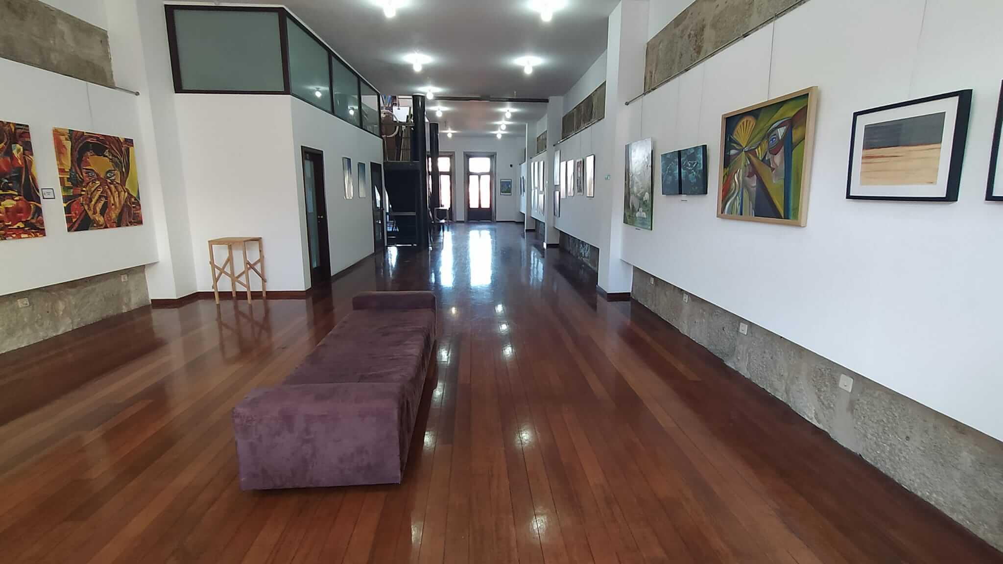 Vista de la sala de exposiciones